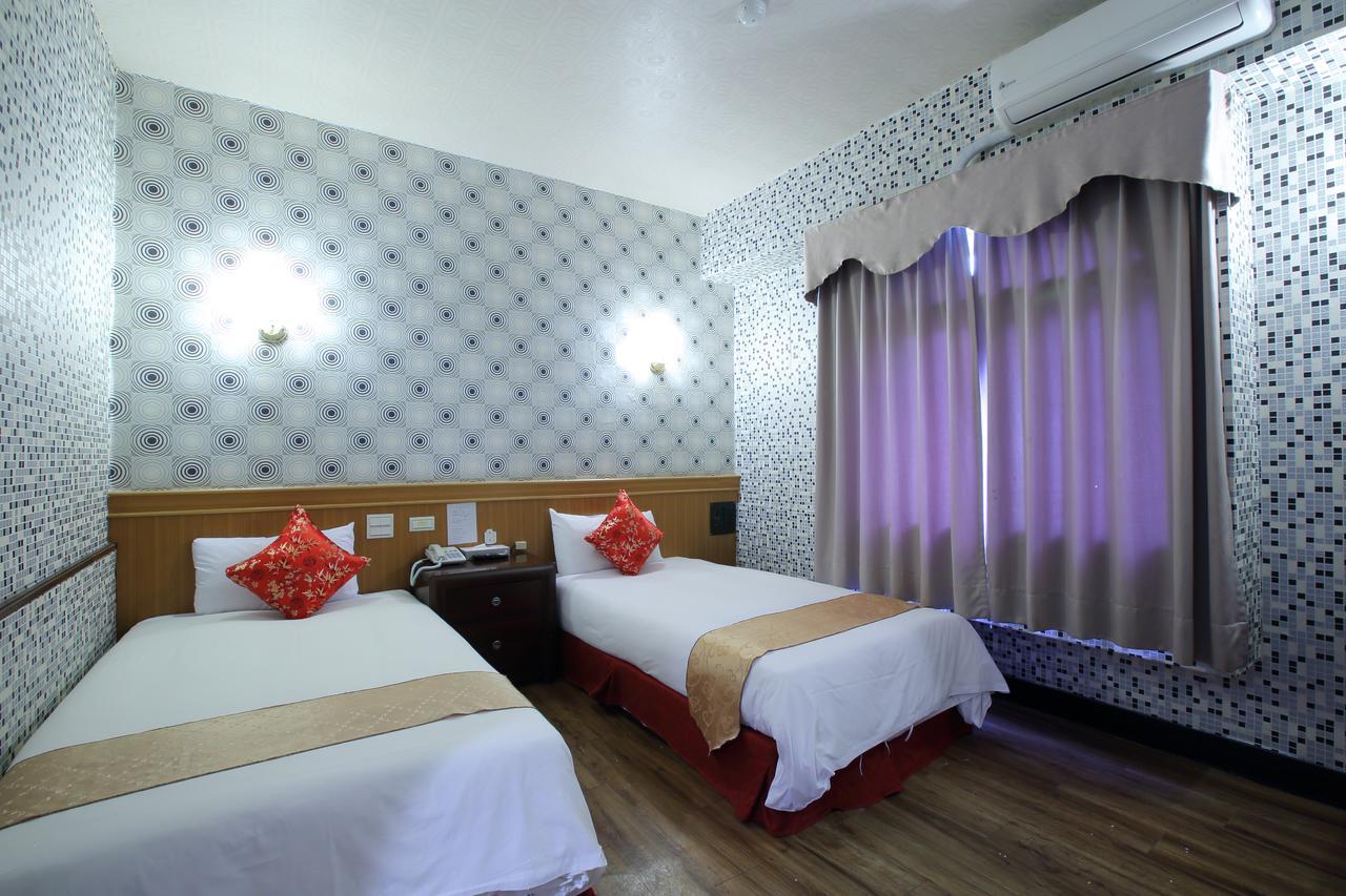 Chiayi Crown Hotel Buitenkant foto
